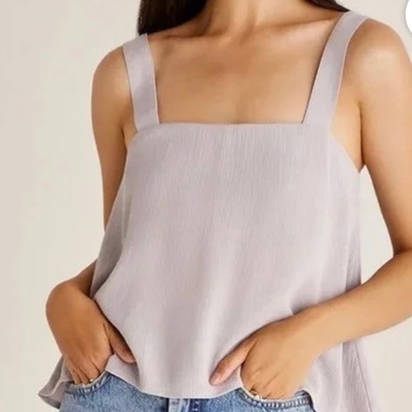 Pair of tops - Picture 11 of 12